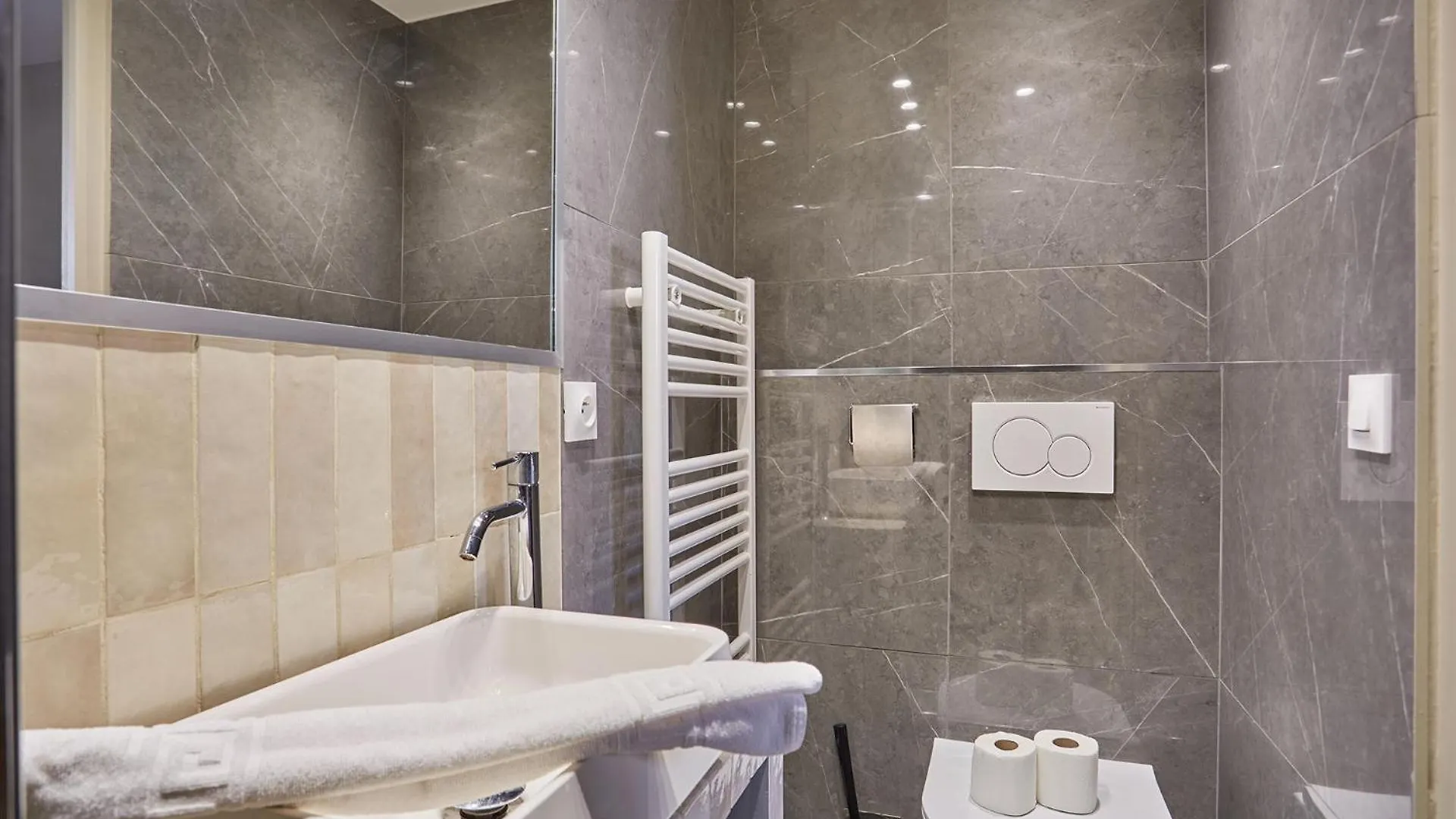 Center Of By Prestige Apartment