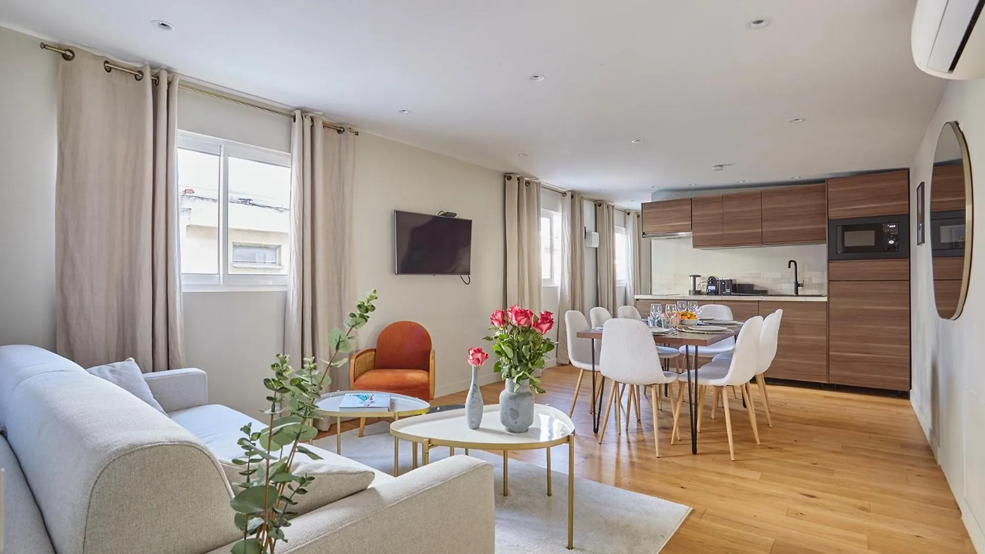 Appartement Center Of By Prestige Paris